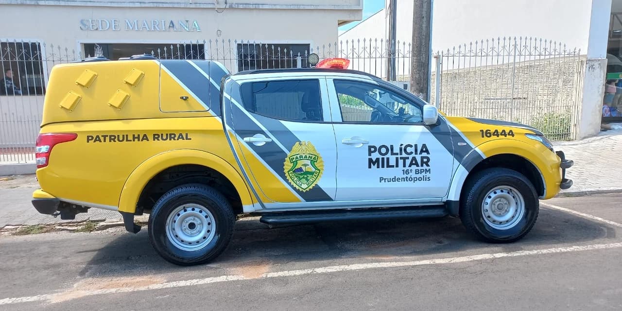 Acidente de trânsito deixou três pessoas feridas após veículo sair da pista e cair em uma valeta na Linha Ivaí