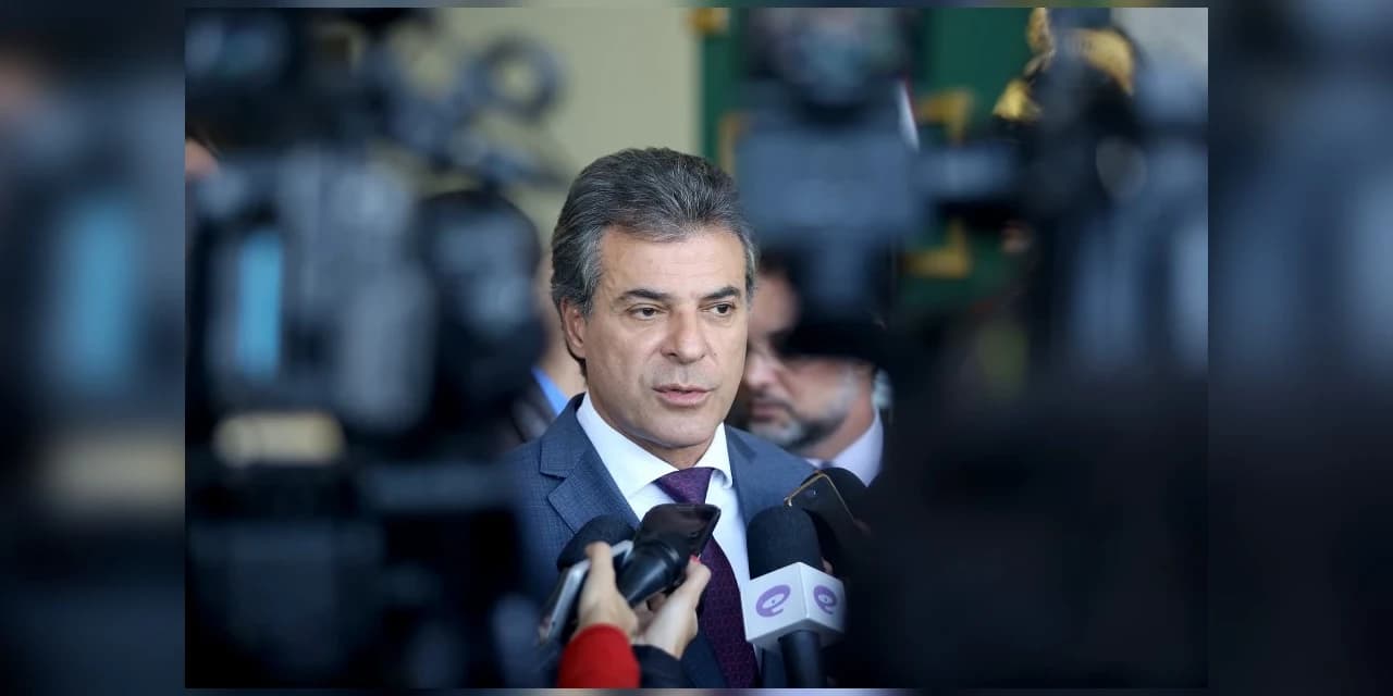 Richa deve anunciar decisão sobre renúncia e disputa ao Senado