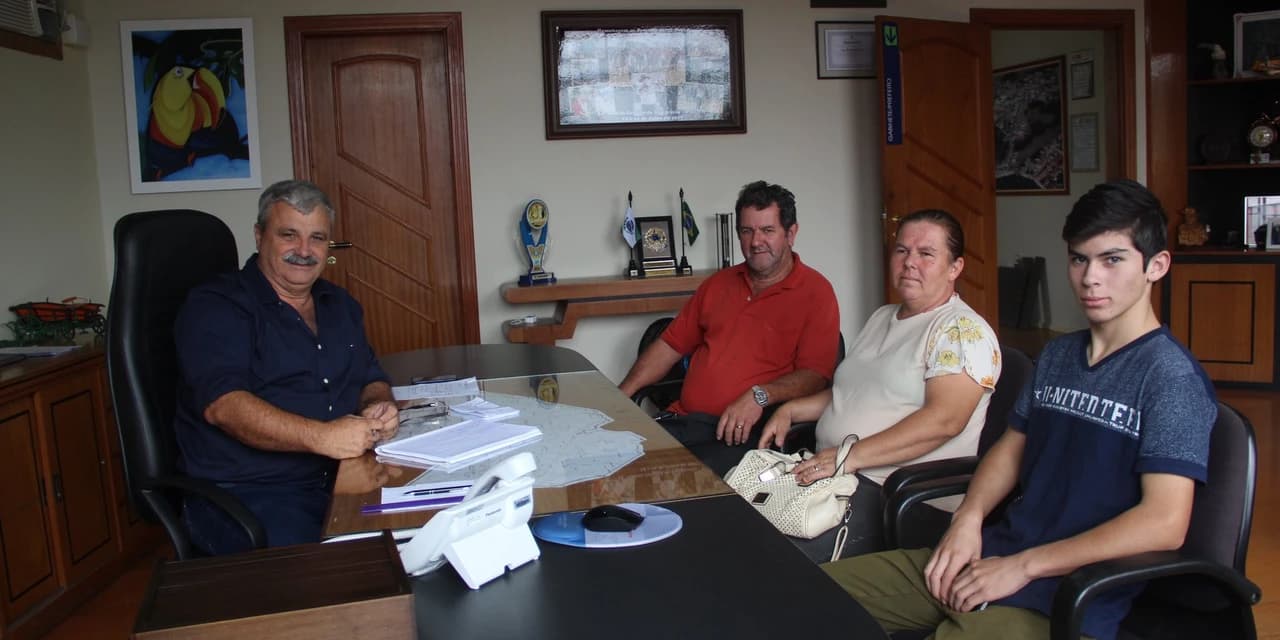 Para melhor atender a população Jorge Derbli lança o programa “Direto com o Prefeito”.