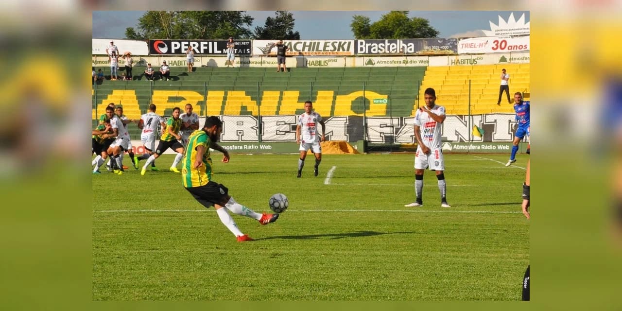 Operário leva gol no final e perde para o Ypiranga de virada