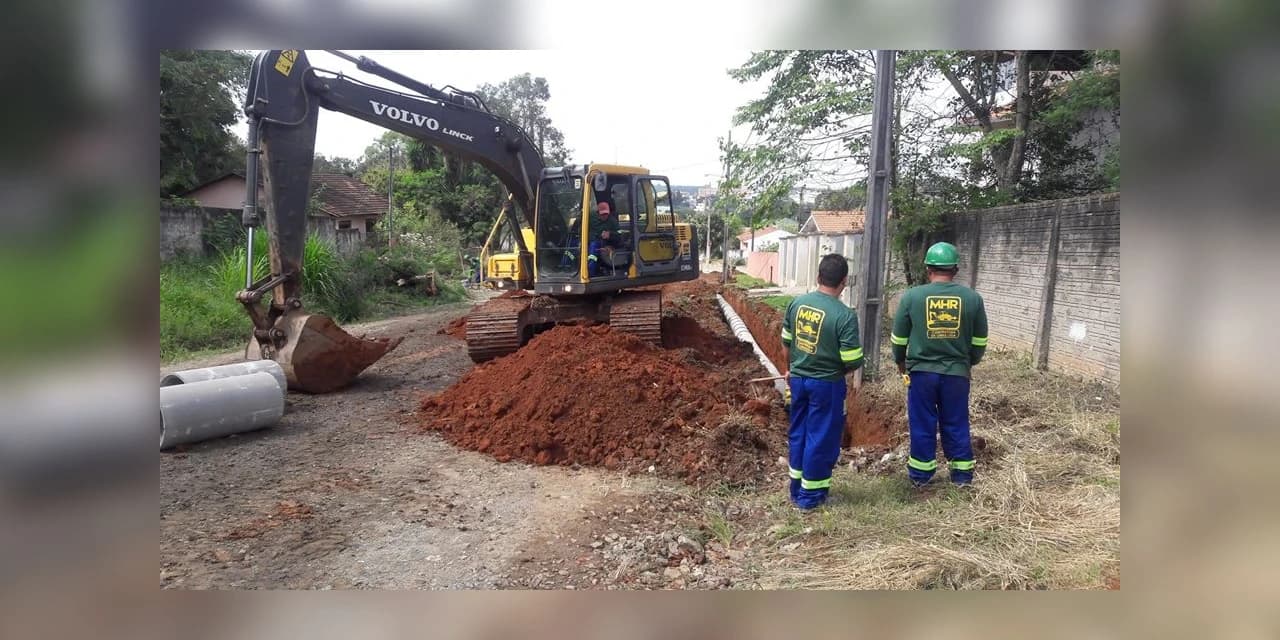 Ruas de Prudentópolis estão sendo preparadas para receber a pavimentação asfáltica.