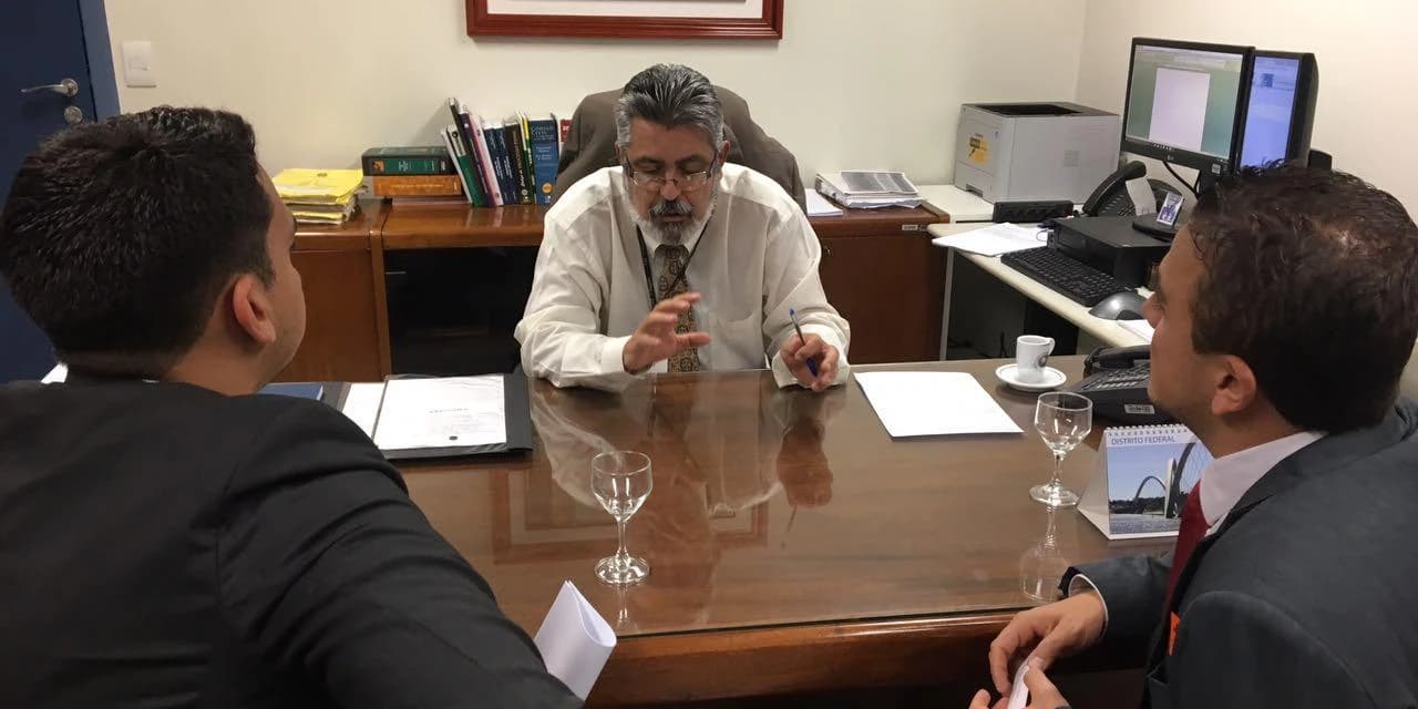 Aliel cobra julgamento de ação contra aumento na gasolina