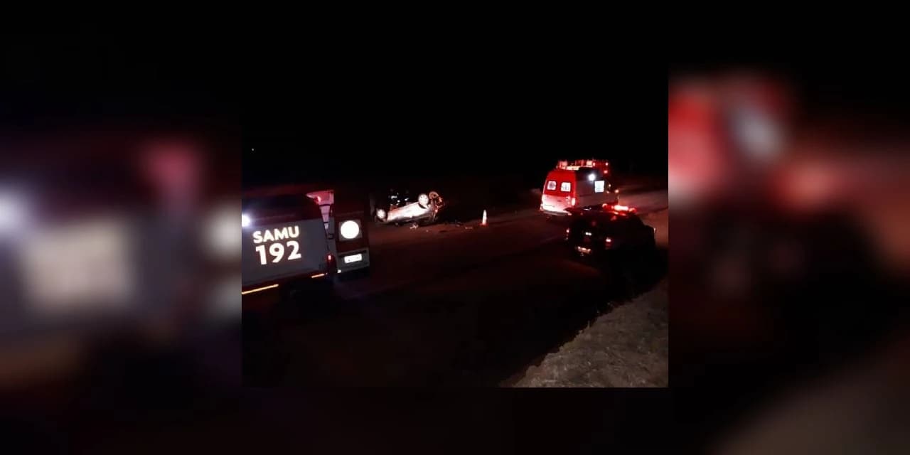 Capotamento entre colônias, em Guarapuava, deixa uma pessoa morta