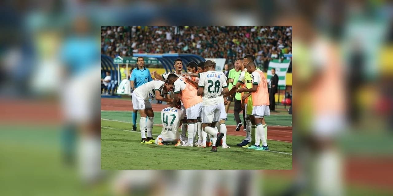 Coritiba vence fora de casa