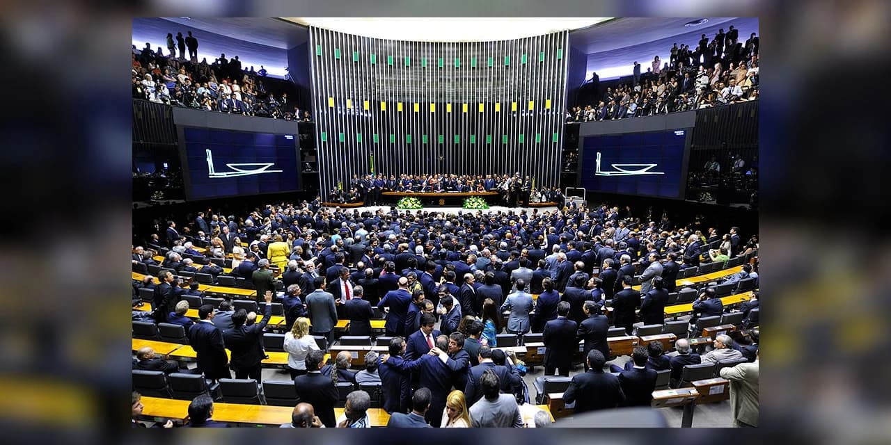 Mais de 90% dos deputados tentarão a reeleição em outubro
