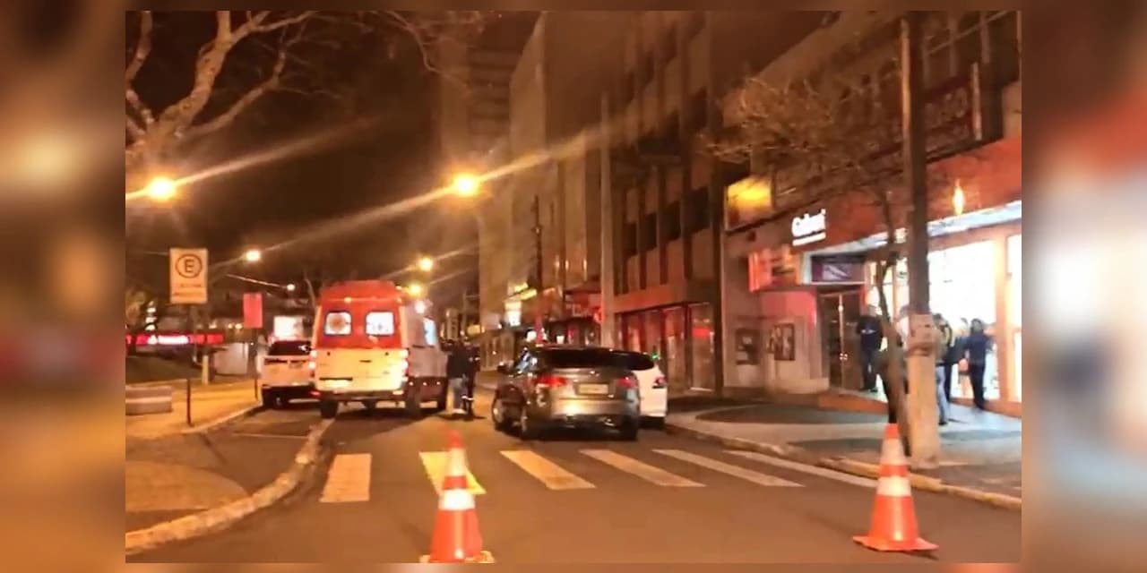 Mulher que dirigia bêbada com criança no carro é presa após acidente, diz polícia