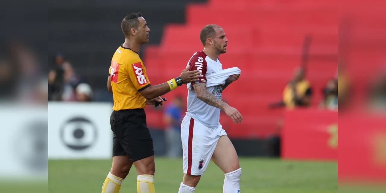 Com erro de arbitragem, Paraná perde para o Sport e amplia jejum de vitórias