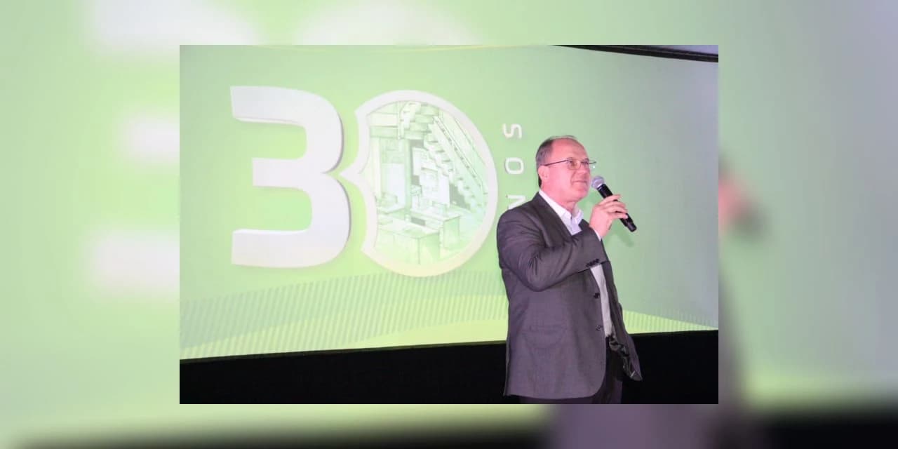 Sicredi comemora 30 anos com apresentação de musical em Juranda