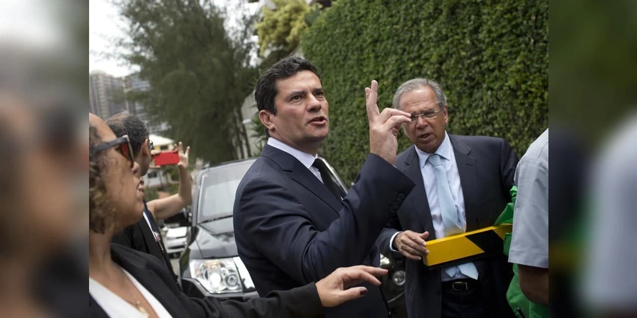 Moro aceita convite de Bolsonaro para comandar o Ministério da Justiça