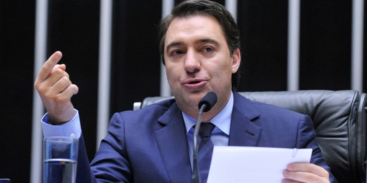 Giacobo é o terceiro maior devedor da União entre os deputados eleitos