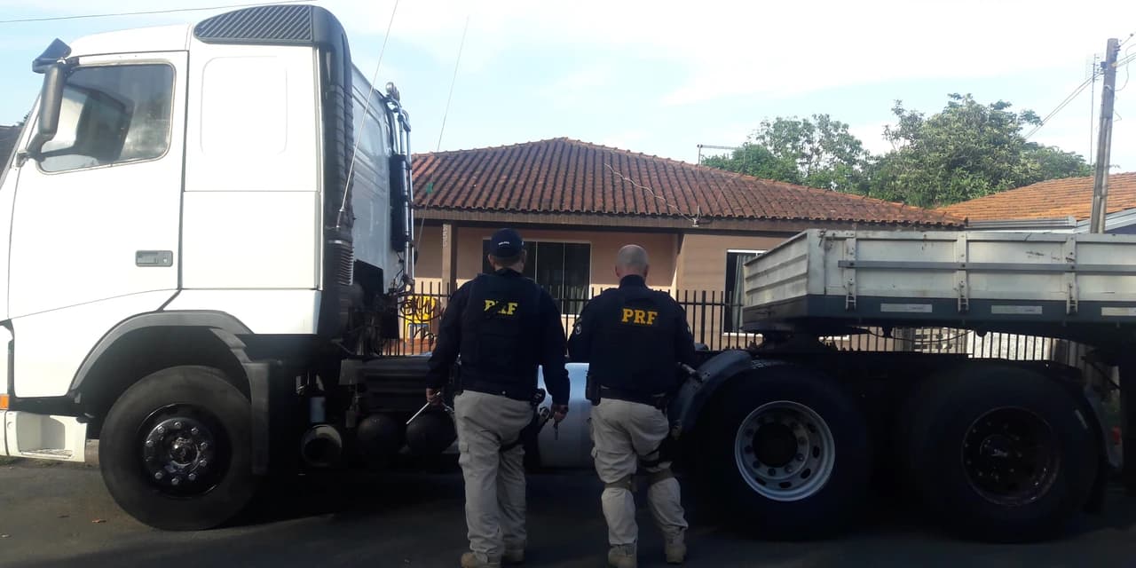 Polícia Civil de Ponta Grossa e Polícia Rodoviária Federal cumprem mandados de busca e apreensão em Prudentópolis.