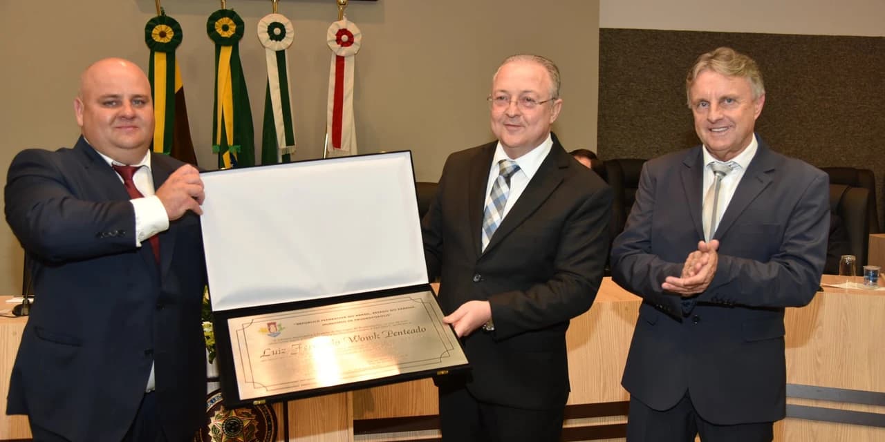 Desembargador Federal Dr: Luiz Fernando Wowk Penteado recebe o título de cidadão benemérito de Prudentópolis