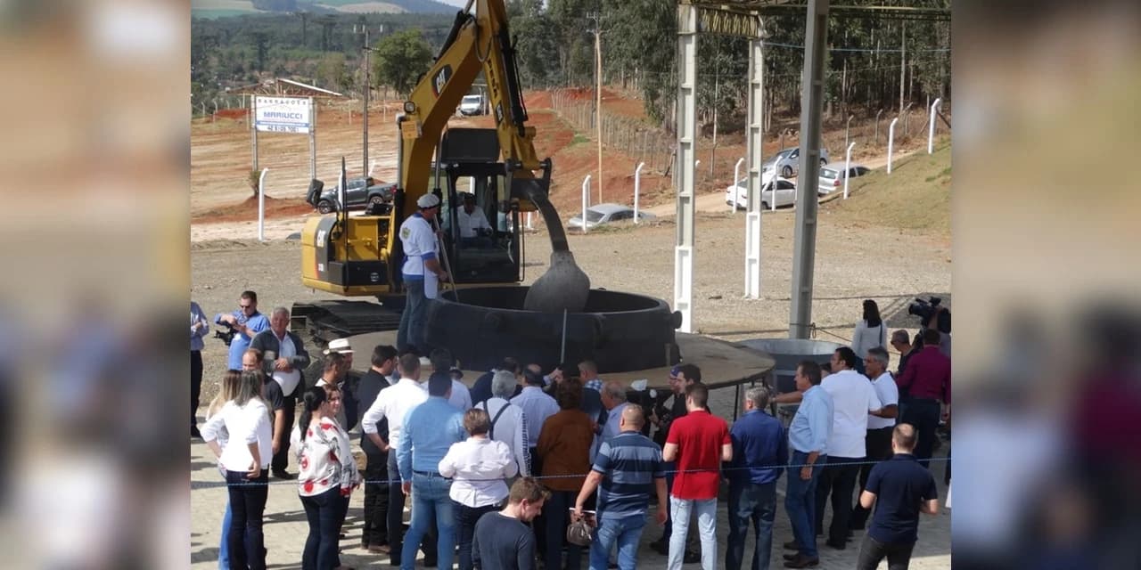 Prefeito Adelmo e vice Osnei falam sobre a X FENAFEP. Assista