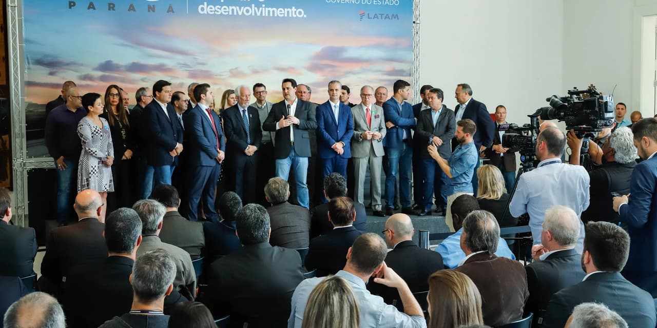 Acordo entre Governo do Estado e Latam abre 71 novos voos no Paraná