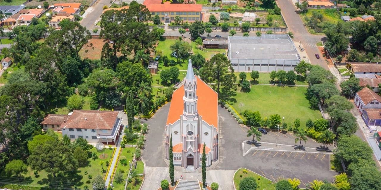 Santuário Nossa Senhora das Graças está sendo restaurado