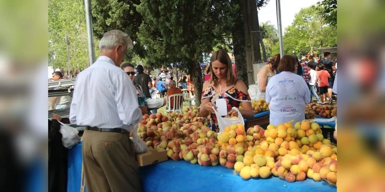 Festa do Pêssego de Irati será nos dias 29, 30/11 e 01/12