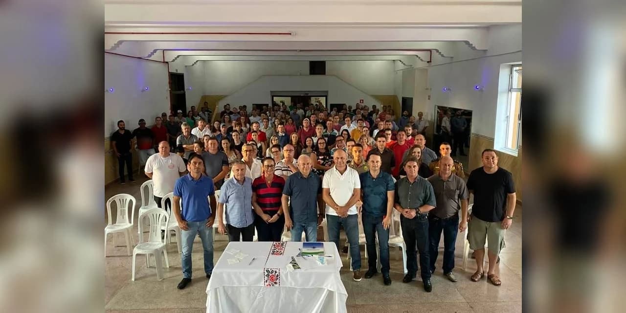 TV NOSSA GENTE. Traiano anunciou novos recursos para Prudentópolis e disse que a cidade que era abandonada agora caminha rumo ao desenvolvimento”.
