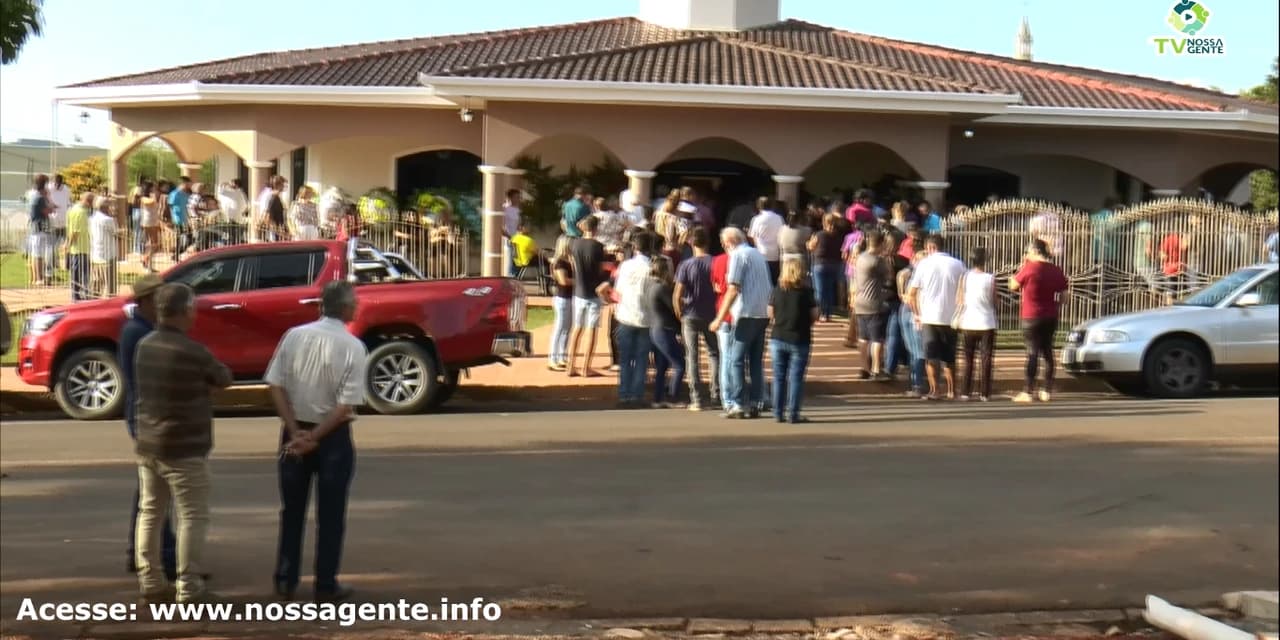 TV NOSSA GENTE: Em Ivaí milhares de pessoas passaram pela capela para dar o último adeus a Everaldo Manfron.