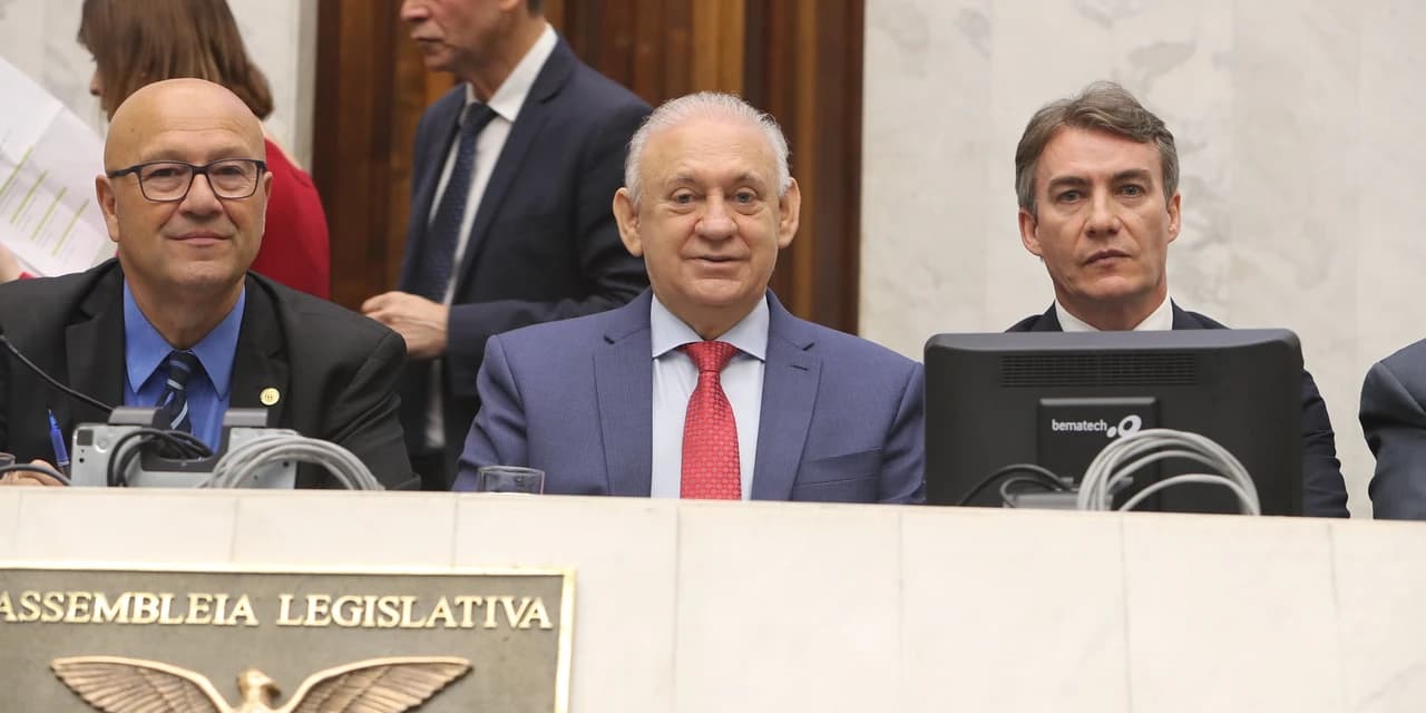 Deputados e prefeitos repudiam propostas que querem acabar com mais de 100 cidades do Estado