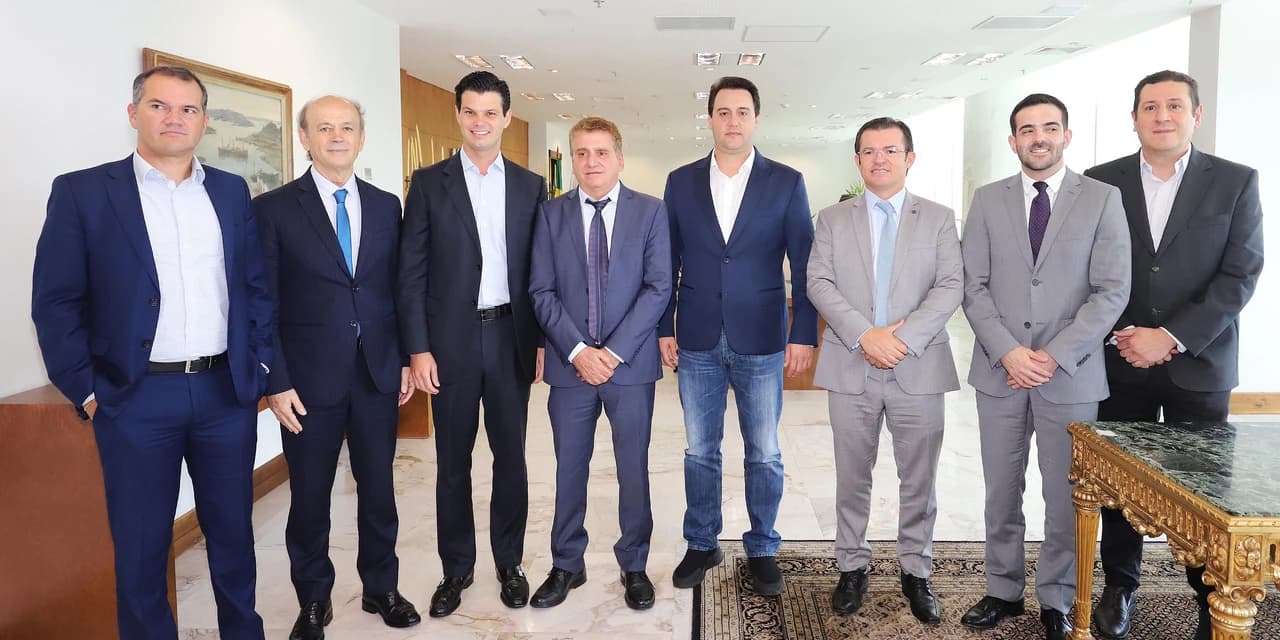 Reunião discute ambiente menos burocrático para PCHs e CGHs