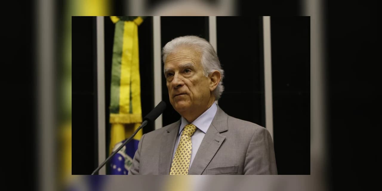 A estatura do presidente se mede pela pequenez de seu pronunciamento, diz Rubens Bueno