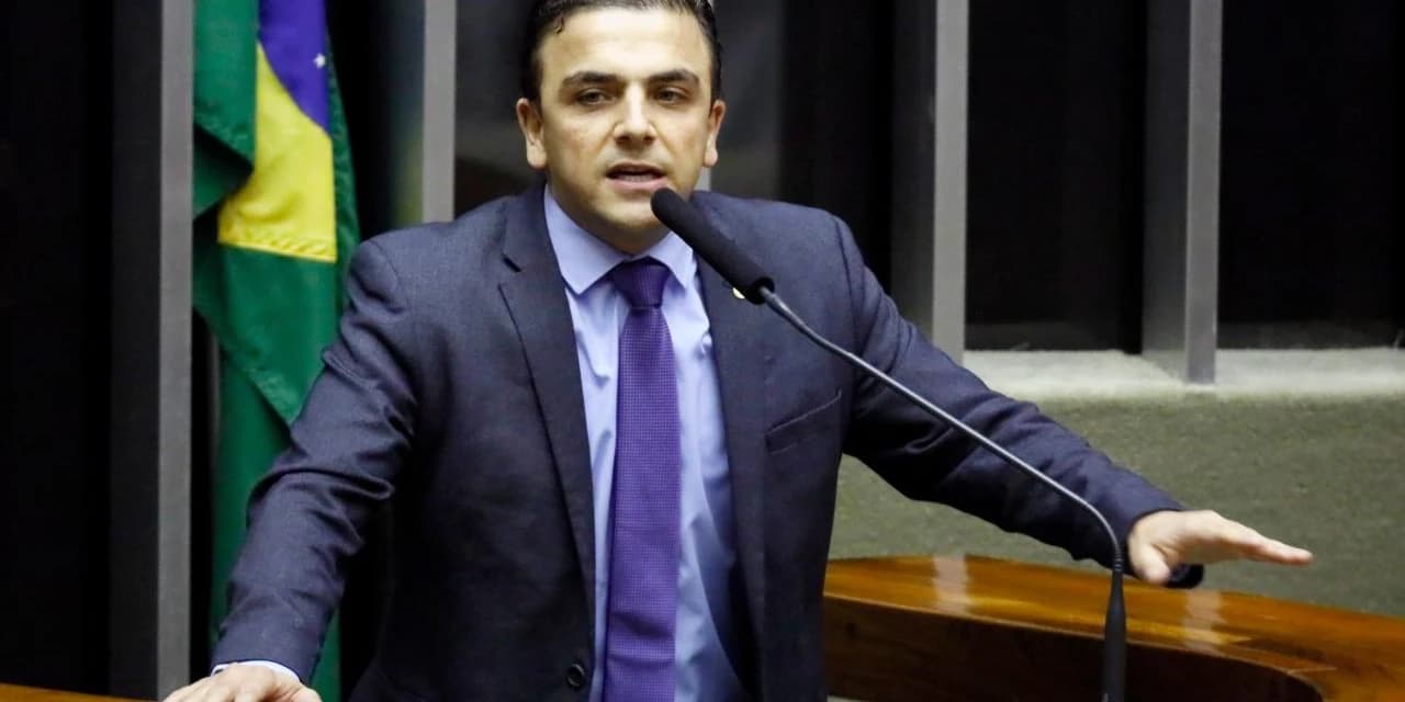 Requerimento de Aliel obriga Governo a explicar atraso no auxílio emergencial