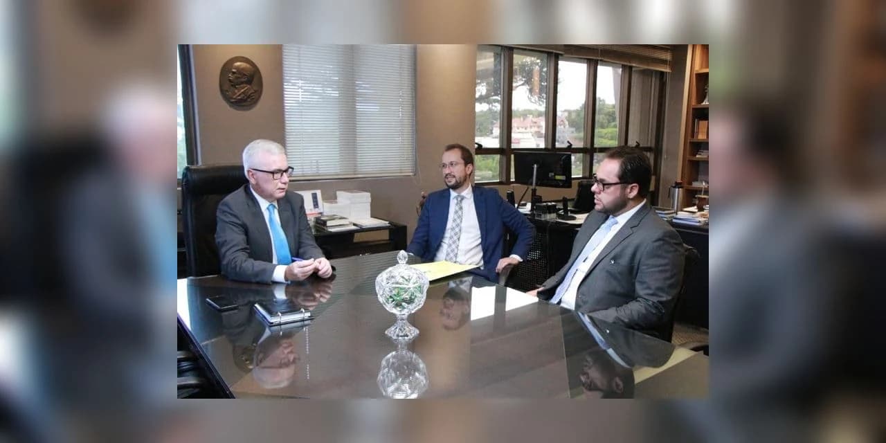 Assembleia aprova mudanças que aprimoram advocacia dativa.