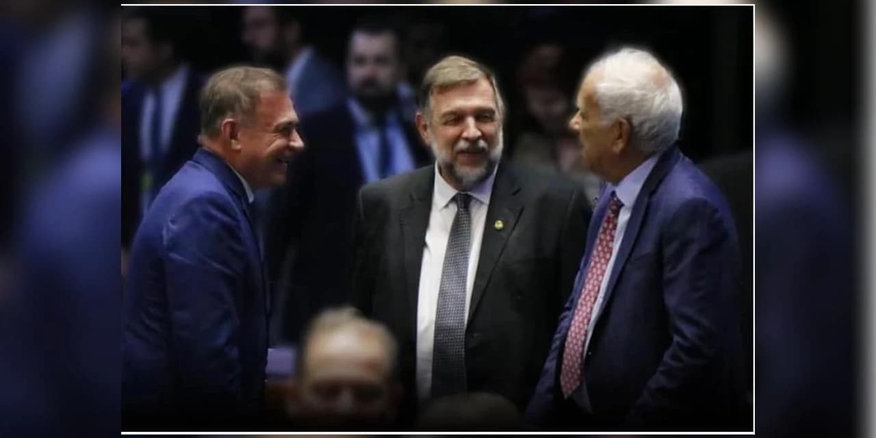 Cesar Silvestri Filho comemora a filiação de Flávio Arns, Podemos conta agora com os 3 senadores do Paraná.