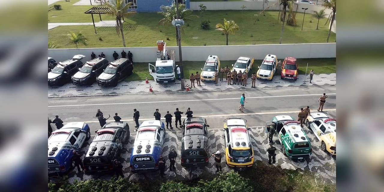 Operação policial conjunta resulta em prisões, apreensão de drogas e armas