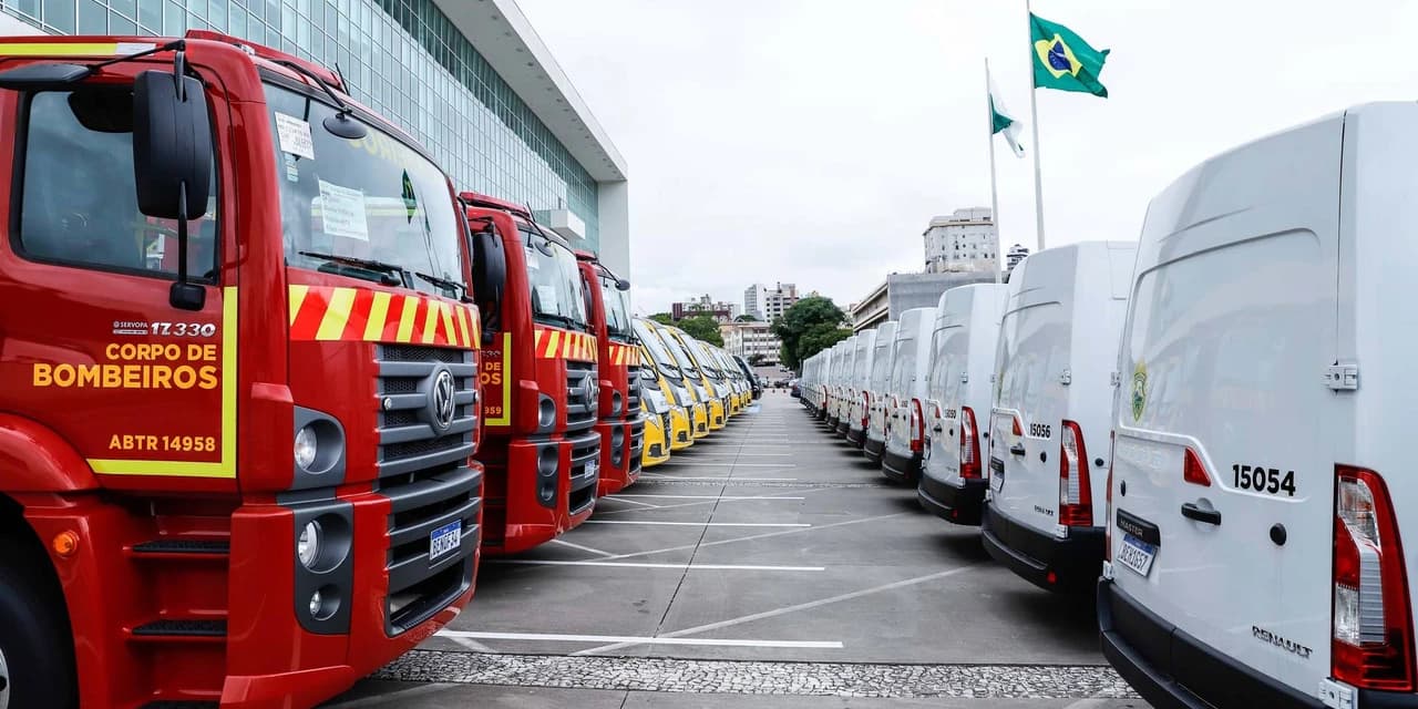 Entrega de mais 60 veículos reforça forças de segurança do Estado