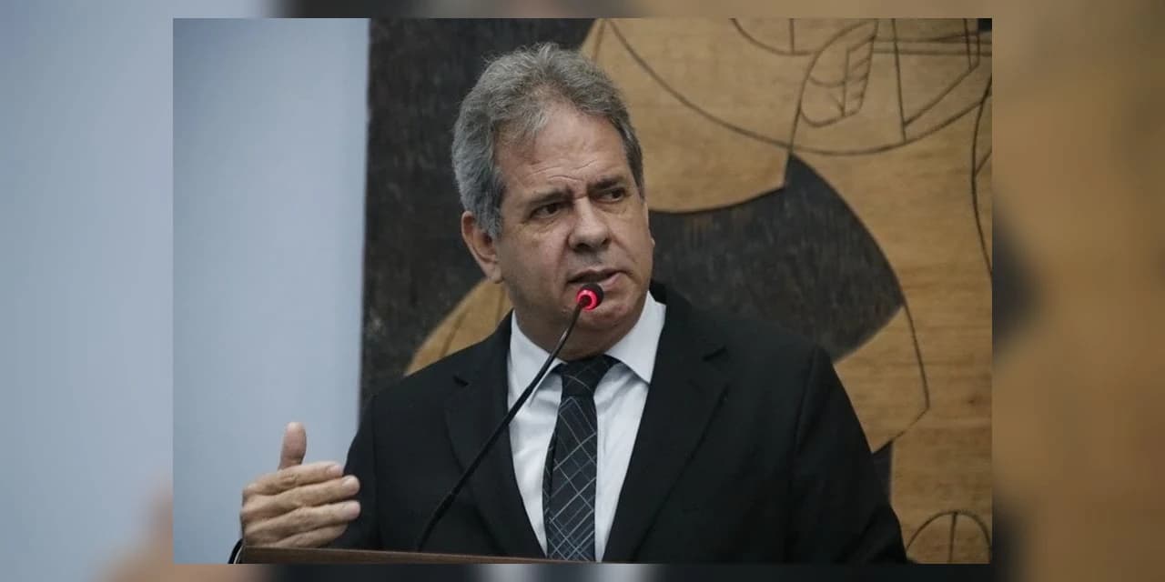 Pela primeira vez na história, PG diploma vereador preso