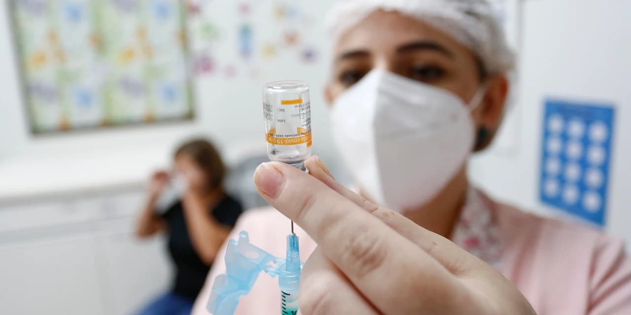 Imunização contra a Covid-19 alcança 99,9 mil paranaenses