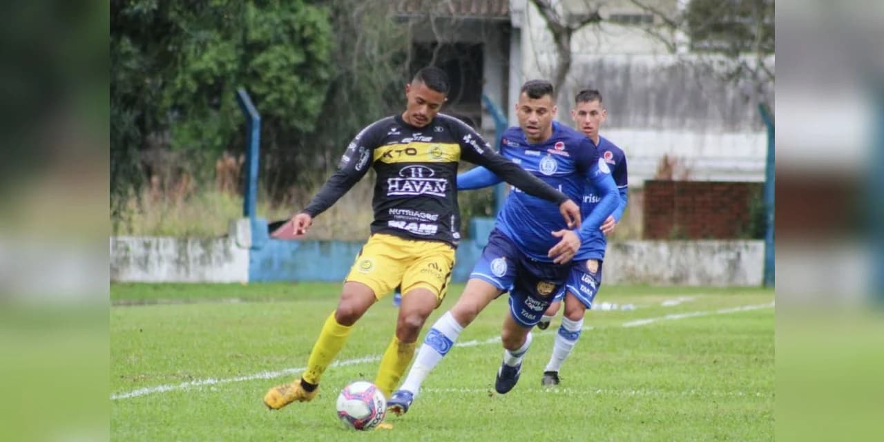 Cascavel vence Aimoré de virada e assume liderança do grupo A8 na série D