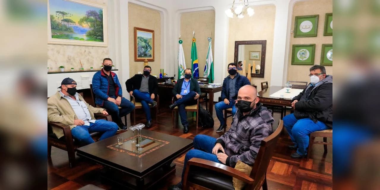 Prefeito  de Tibagi Butina recebe executivos da Rede Massa