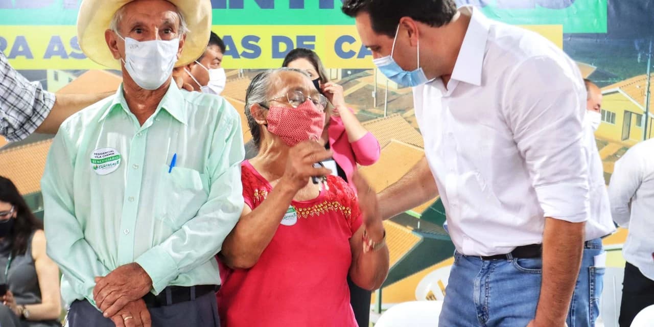 Governo entrega 119 casas populares para ajudar famílias de Cantagalo