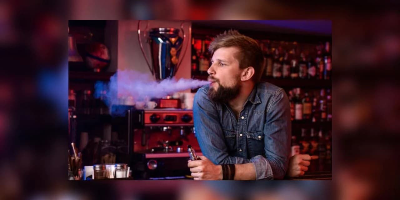 Uso de cigarro eletrônico e narguilé em ambientes fechados é proibido no Paraná