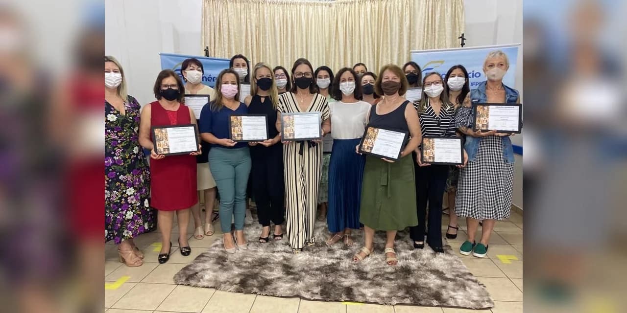 Evento homenageia mulheres empreendedoras de Prudentópolis