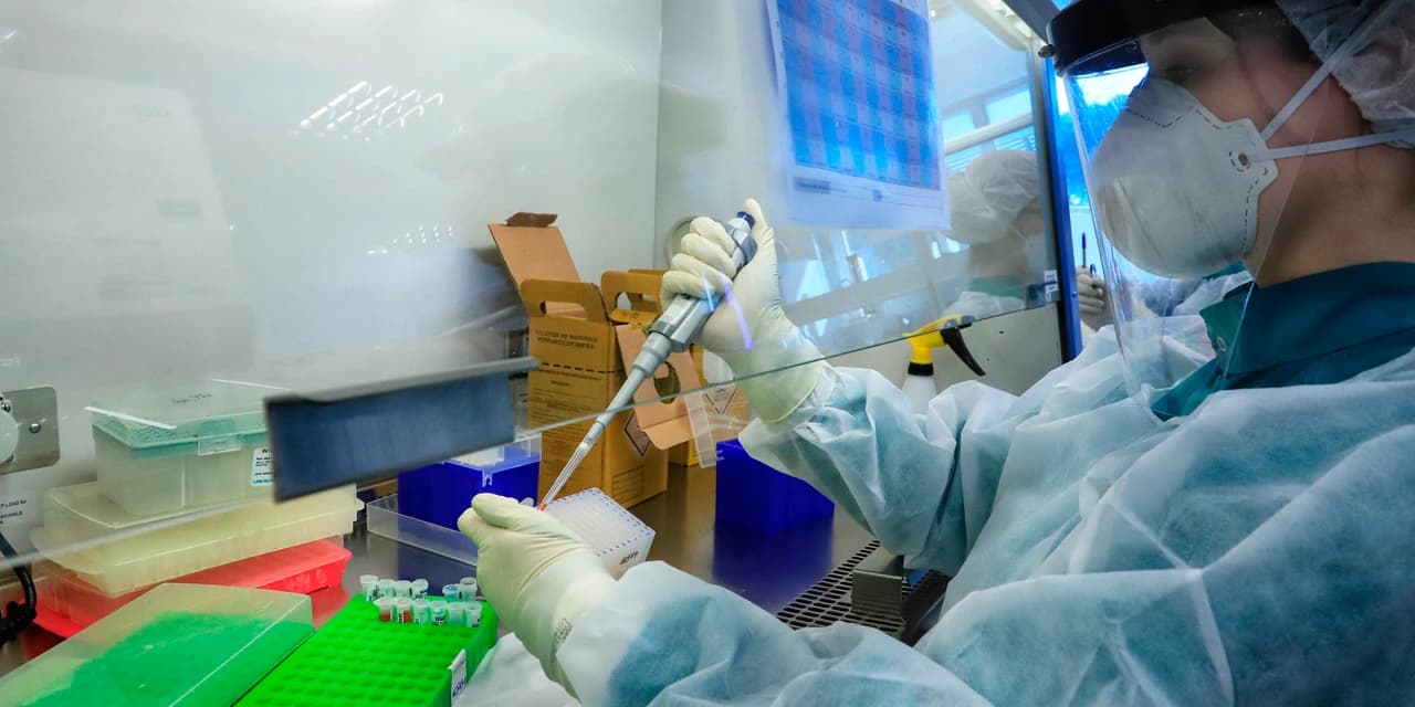 Paraná já soma 100 casos confirmados da variante Ômicron