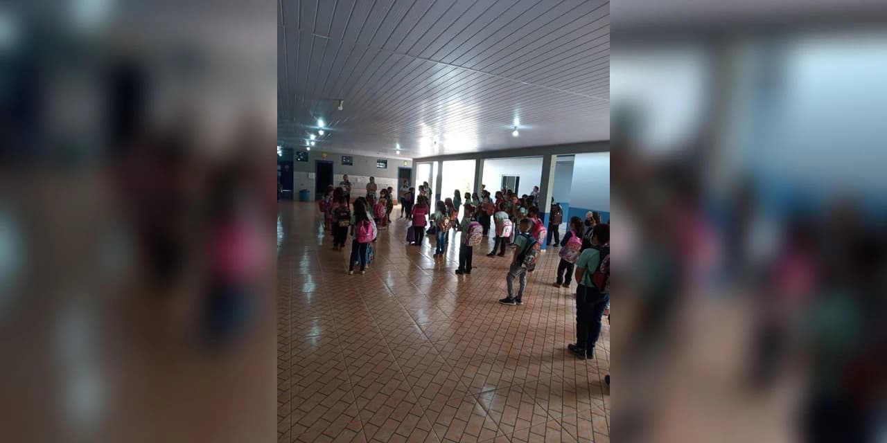 Aulas retornam de maneira 100% presencial em Pinhão