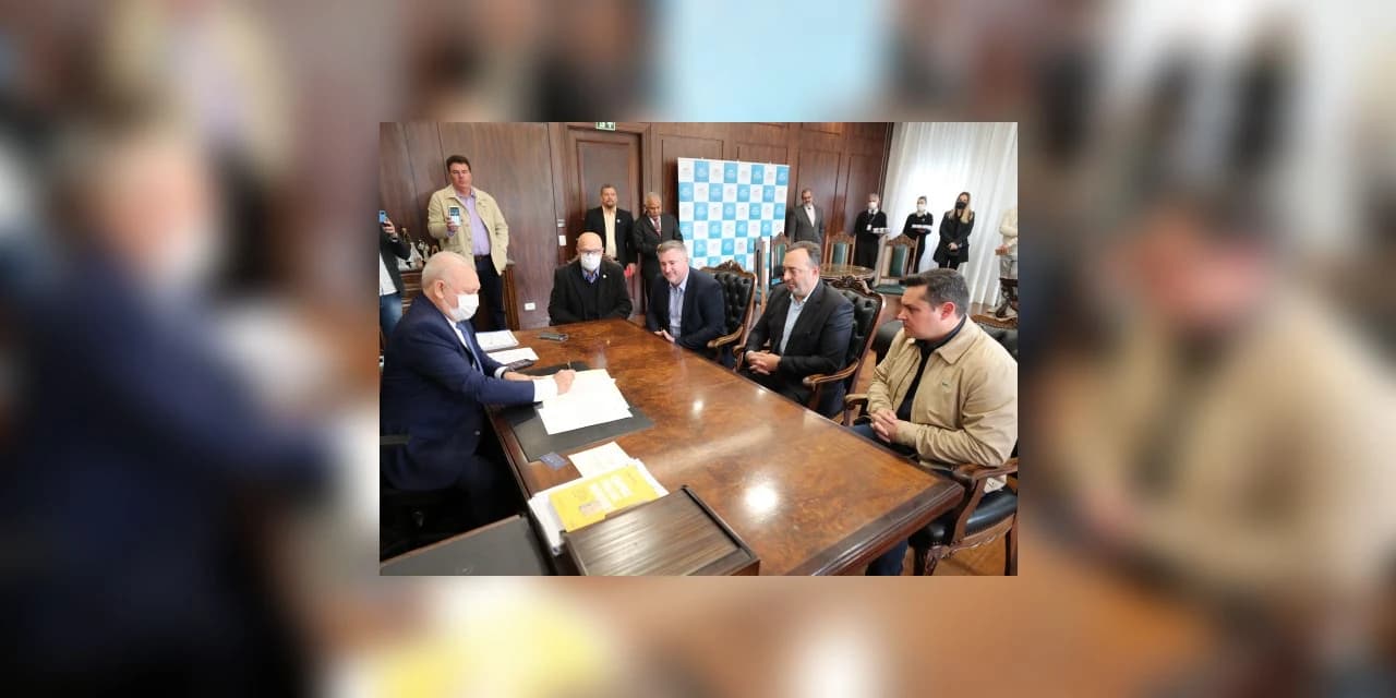 Presidente da Assembleia cumpre decisão do STF e deputados são reconduzidos ao cargo