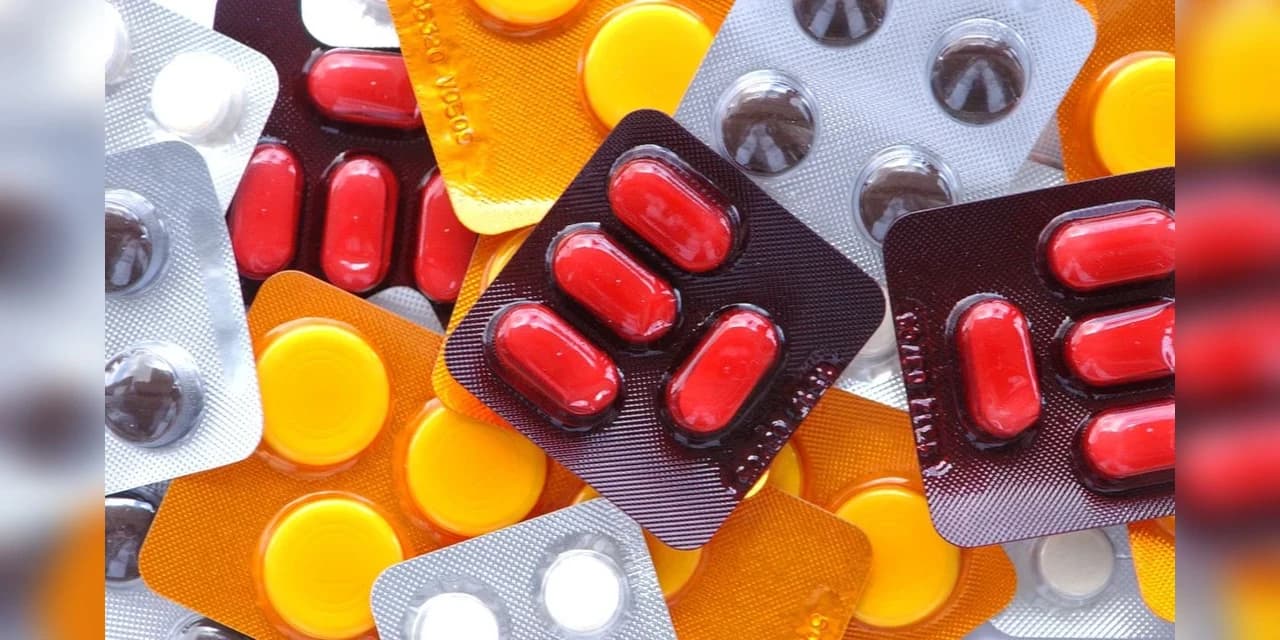 Farmacêuticos apontam falta de remédios nas redes pública e privada