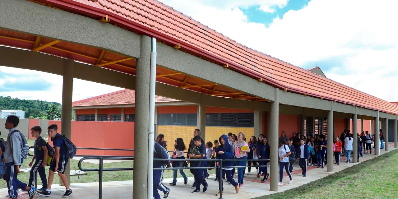 Recesso escolar na rede estadual começa nesta segunda-feira