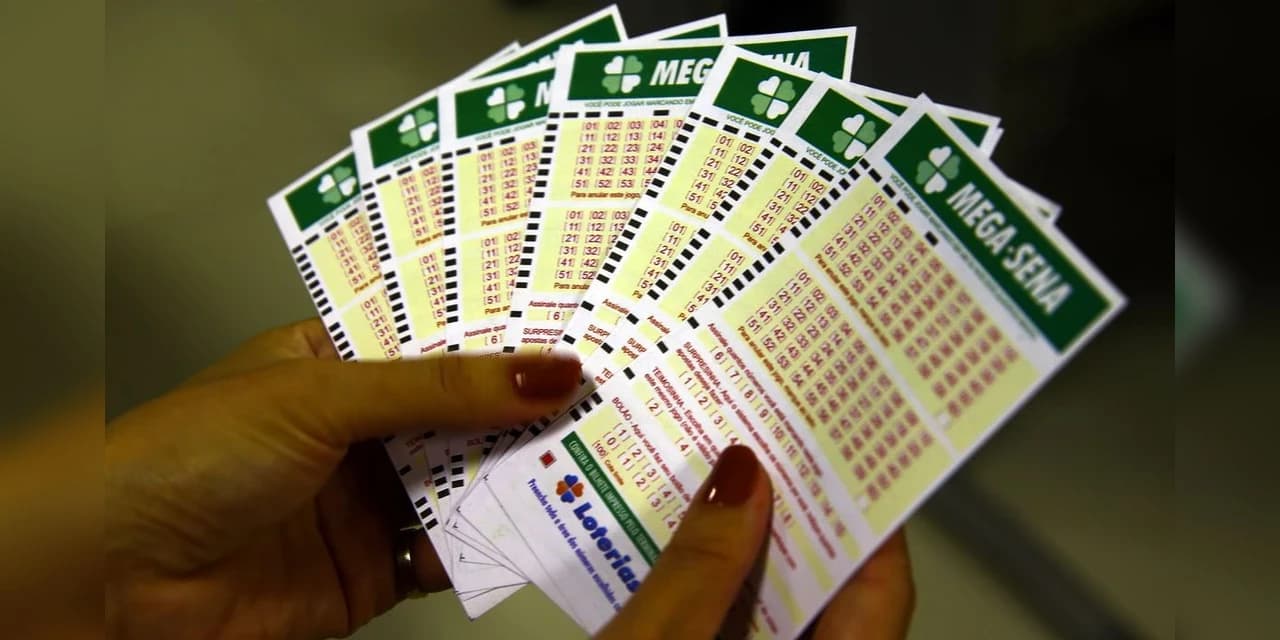 Nenhum apostador acerta Mega-Sena e prêmio acumula em R$ 135 milhões
