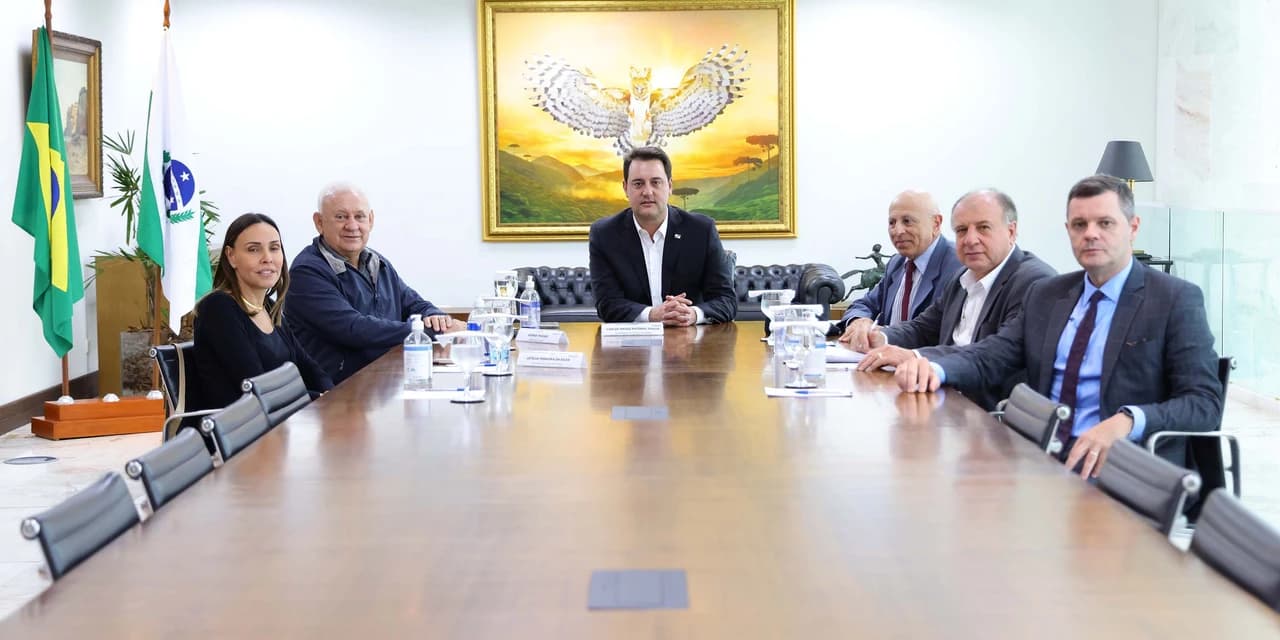 Chefes dos Poderes do Paraná divulgam nota em defesa da Democracia