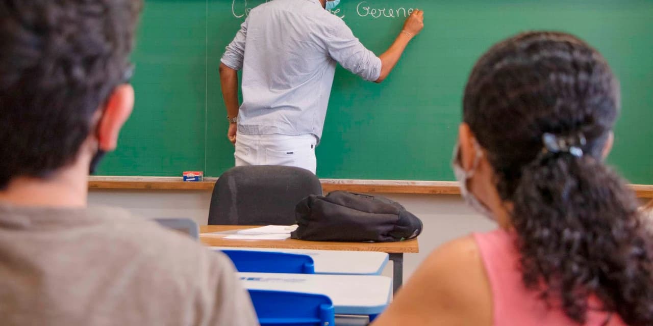 Universidades estaduais ofertam 690 vagas em licenciaturas para professores da educação básica