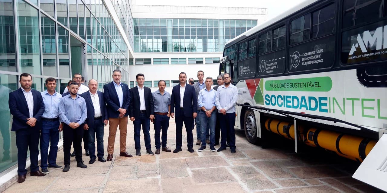 Ônibus movido 100% a gás natural vai atender linha do transporte metropolitano de Curitiba