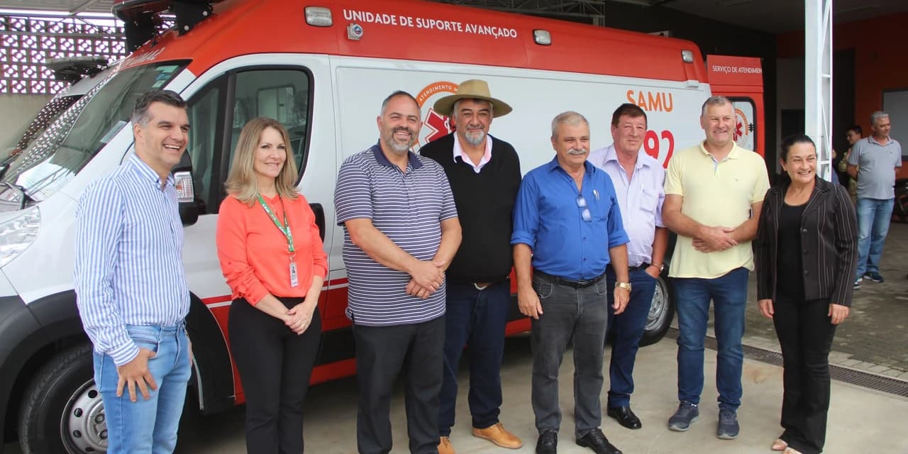 Irati recebe nova ambulância para renovar a frota do SAMU