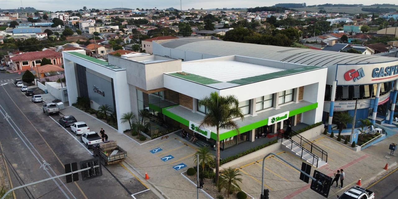 Sicredi completa 20 anos em Reserva e inaugura um novo espaço