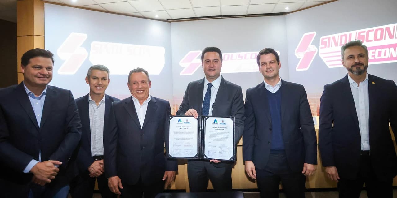 Com investimento de R$ 800 milhões, governador anuncia construção de 40 mil moradias