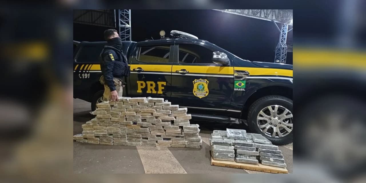 Mais de 15 milhões de reais entre cloridrato e pasta base de cocaína foram apreendidos pela PRF